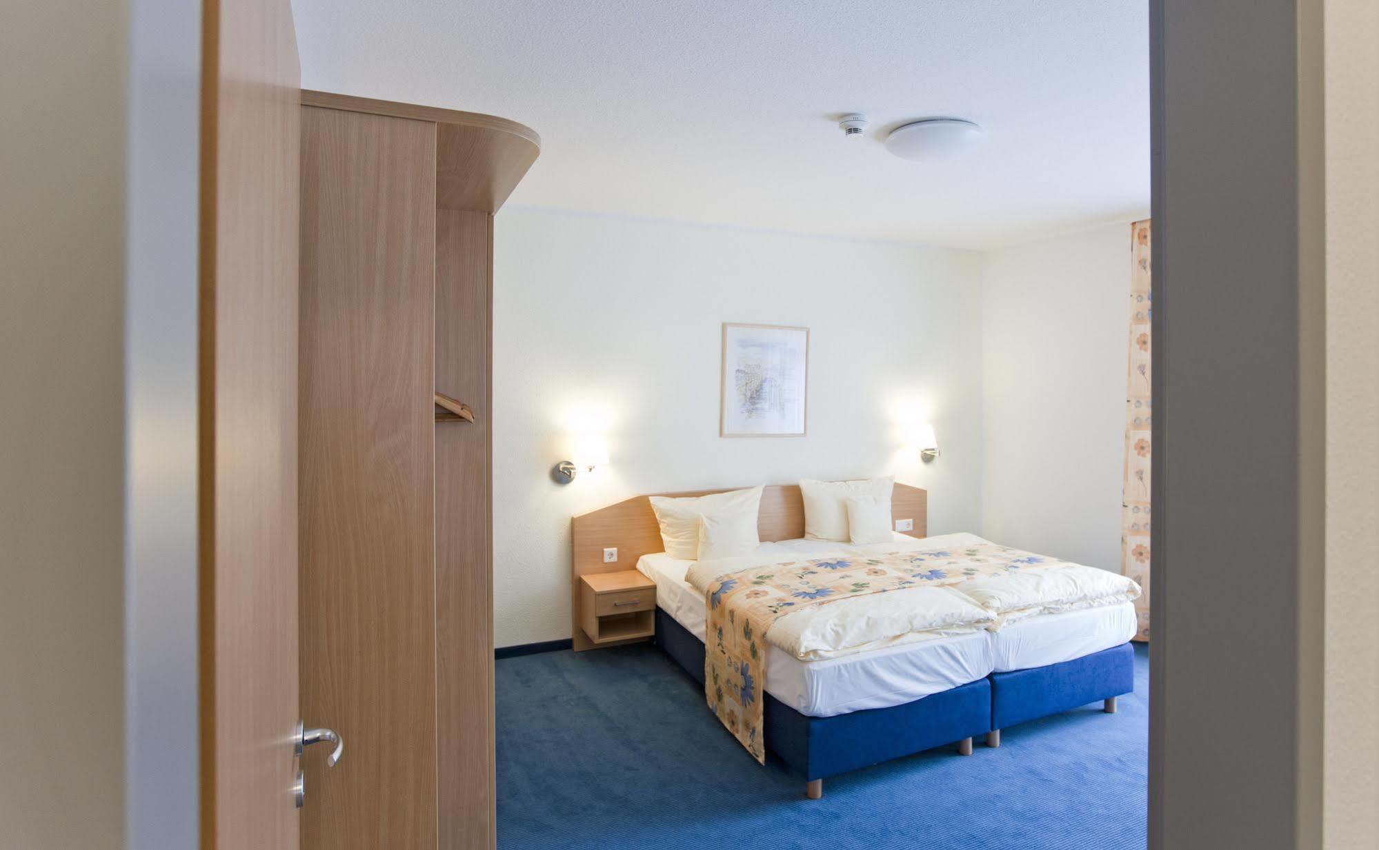 Parkhotel IV Jahreszeiten Ostseebad Kühlungsborn Extérieur photo